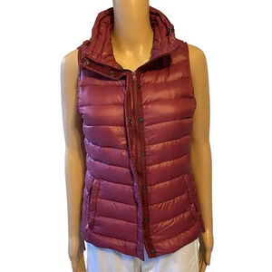 Gap Nylon Down Feathers Quilted Puffer Vest Burgundy Snap Zip Pocket Lady Sz XS